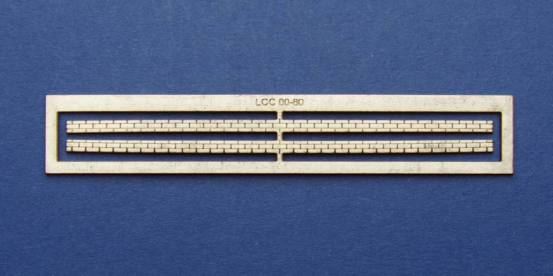 LCC 00-80 OO gauge brick decoration for bridge parapet Kit of 2 decoration strips for LCC 00-79.